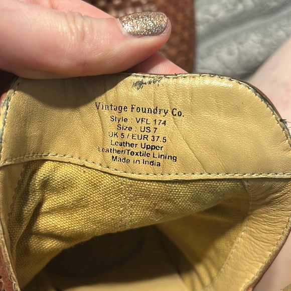 Vintage Foundry Co. Skyler Women's Leather Ankle Boots - Picture 14 of 14